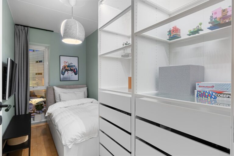 bedroom storage hacks apartments