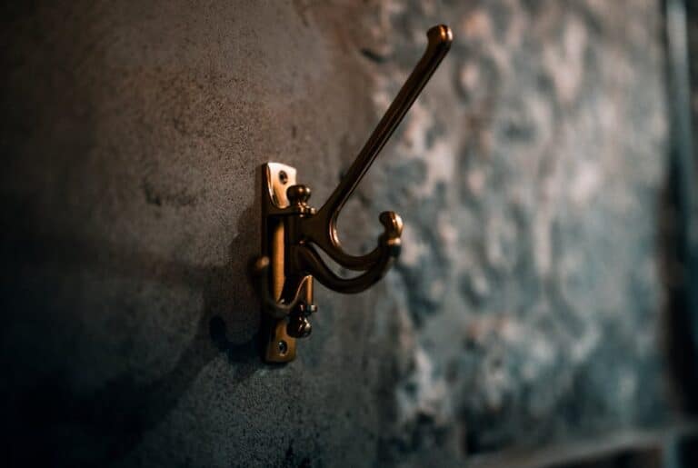 adhesive hooks for drywall